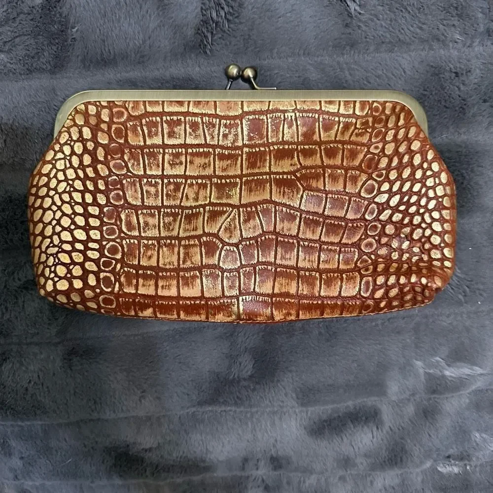 PATRICIA NASH-Potenaz Distressed Croc Clutch - Picture 2 of 7